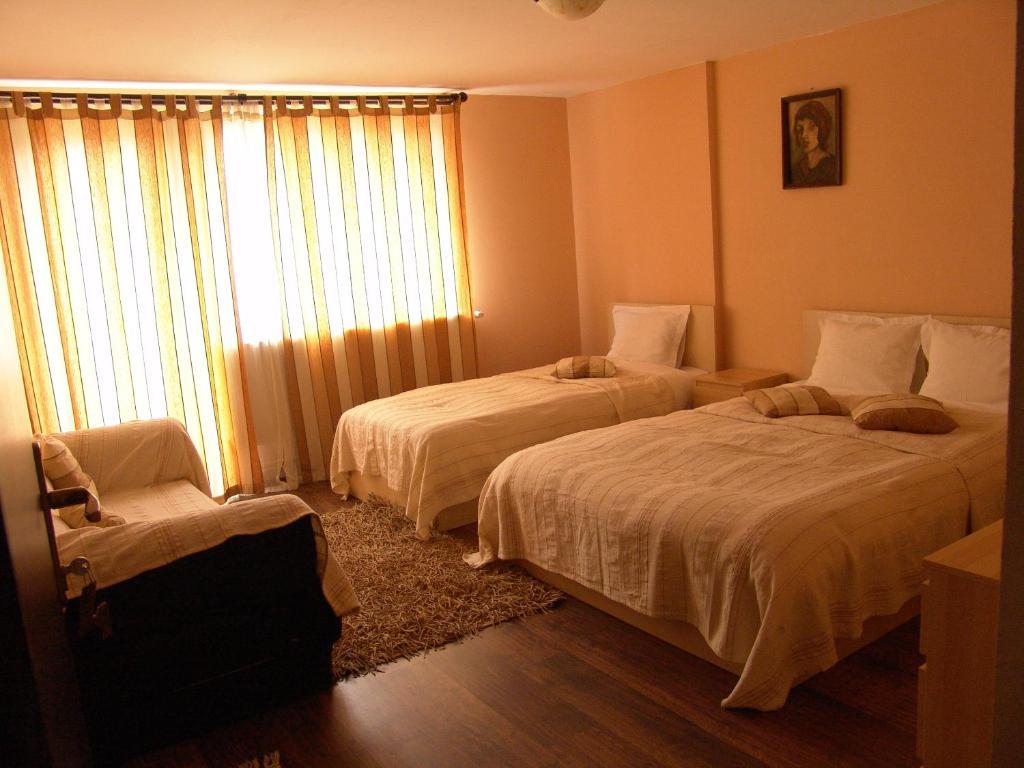 Pension Piatra Craiului Moieciu de Jos Habitación foto